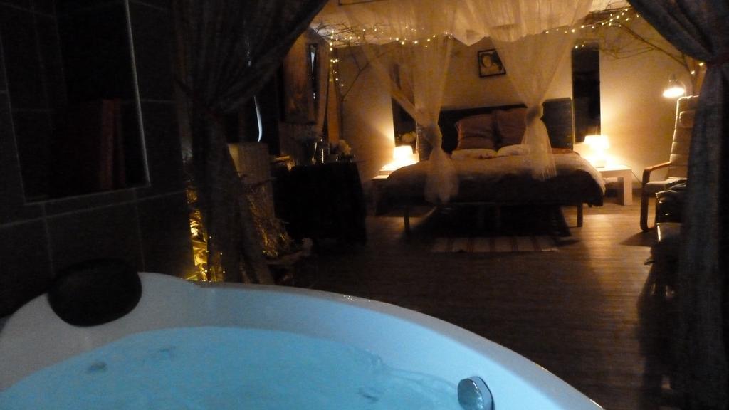 מאלמדי Francorchamps Guest House, Chambres Avec Ou Sans Jacuzzi חדר תמונה