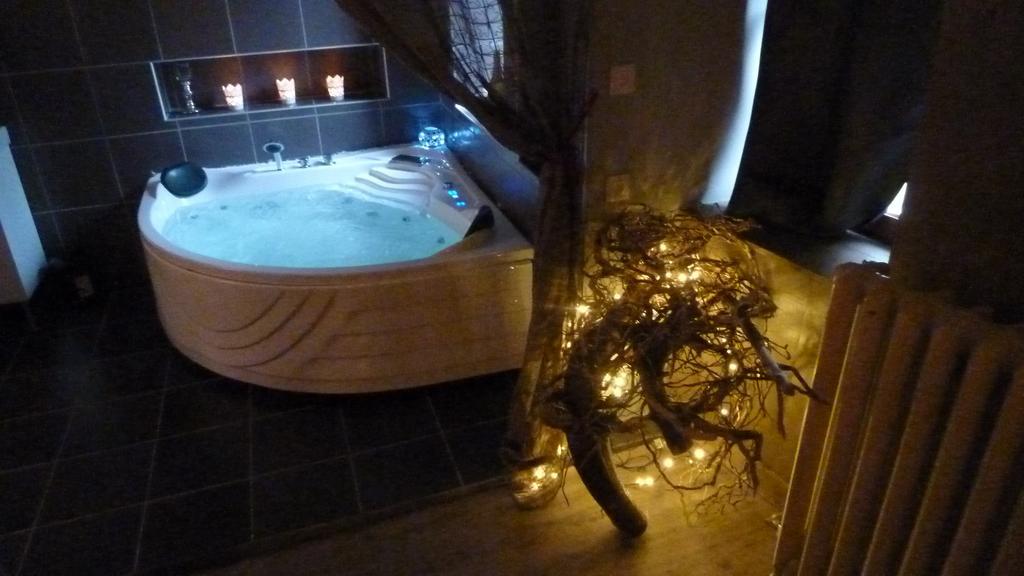 מאלמדי Francorchamps Guest House, Chambres Avec Ou Sans Jacuzzi חדר תמונה